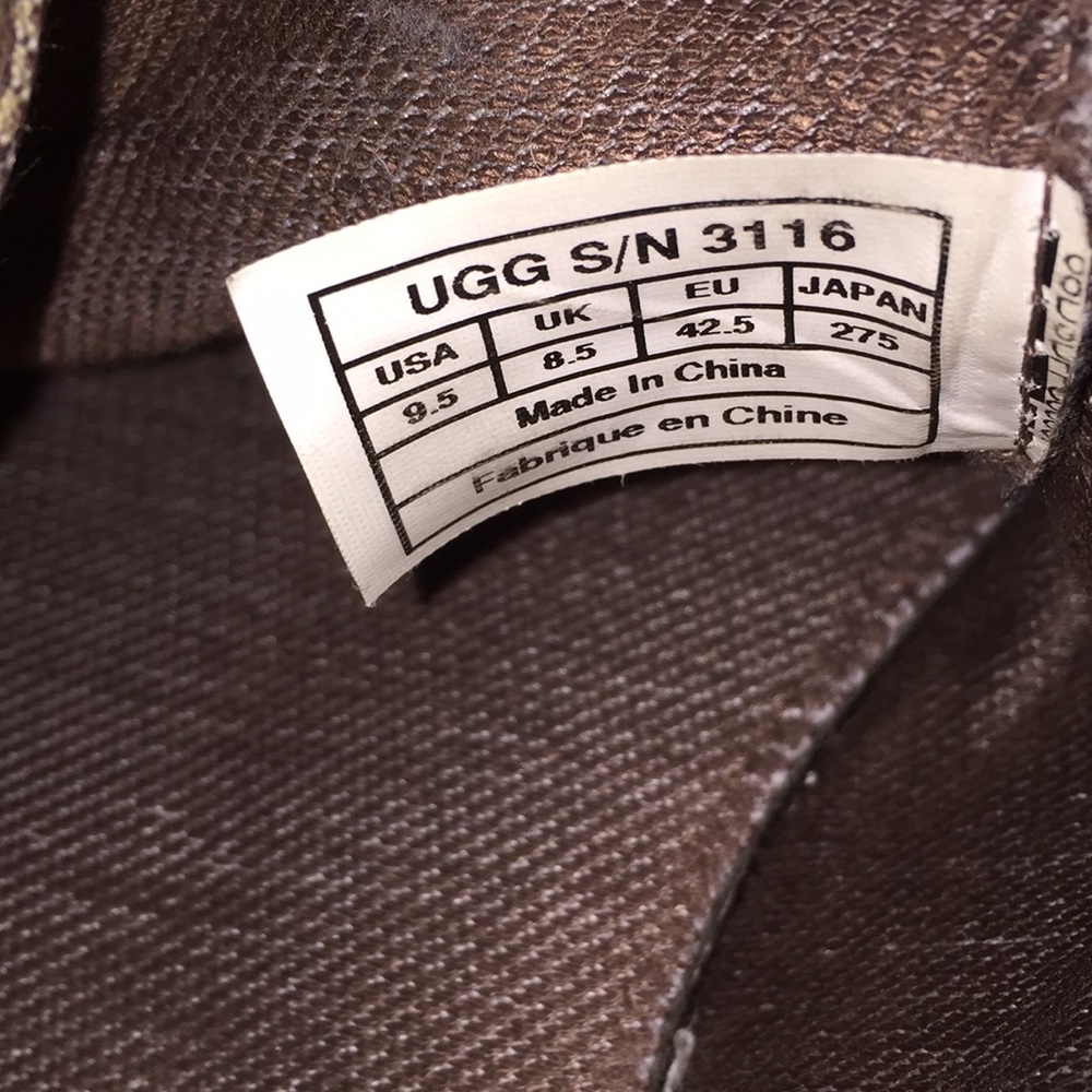 UGG Australia Roxford Bomber shoes - Picture 7 of 9